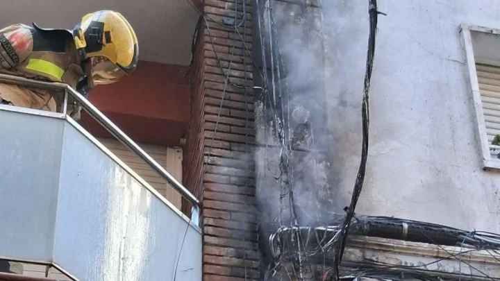 Incendio eléctrico en L’Hospitalet: alerta sobre la seguridad en instalaciones urbanas
